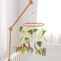 Mobile bébé en bois et feutrine